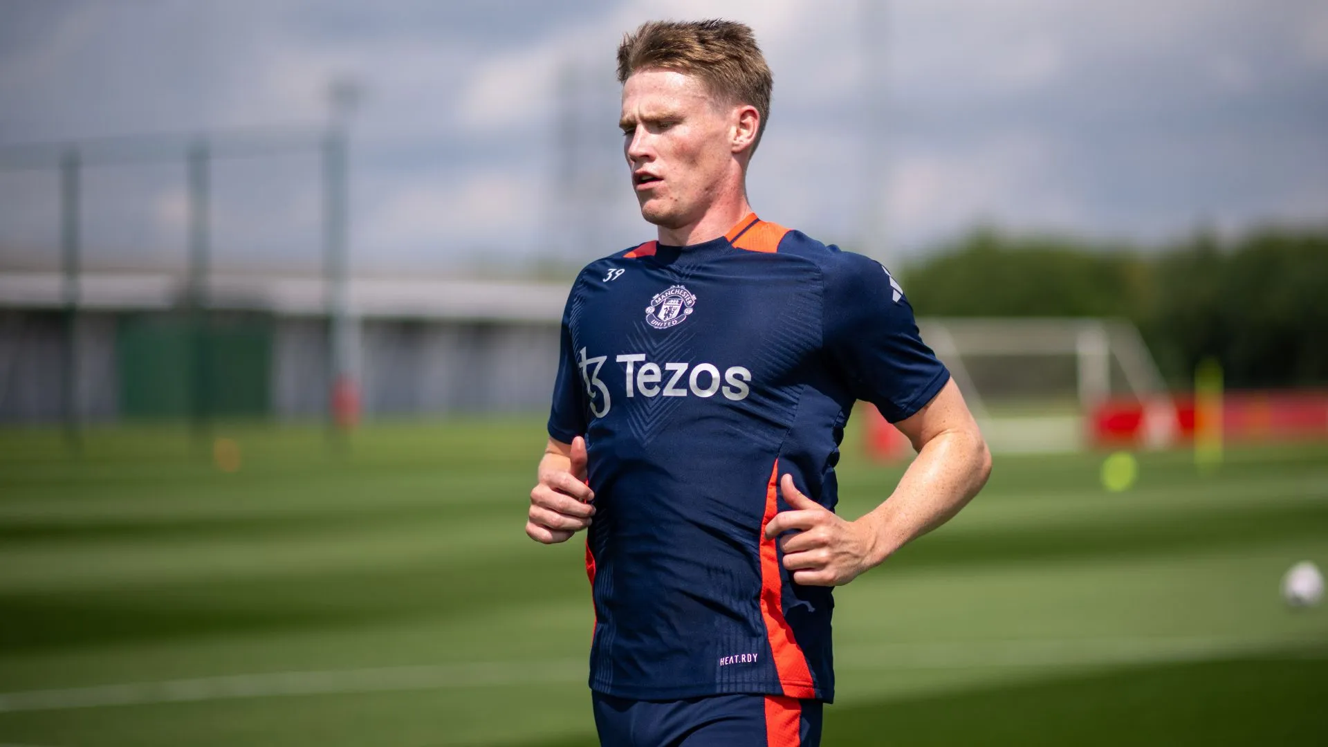 scott-mctominay_1xbcc2oexet0e1bv0bu3v21e1h.jpg