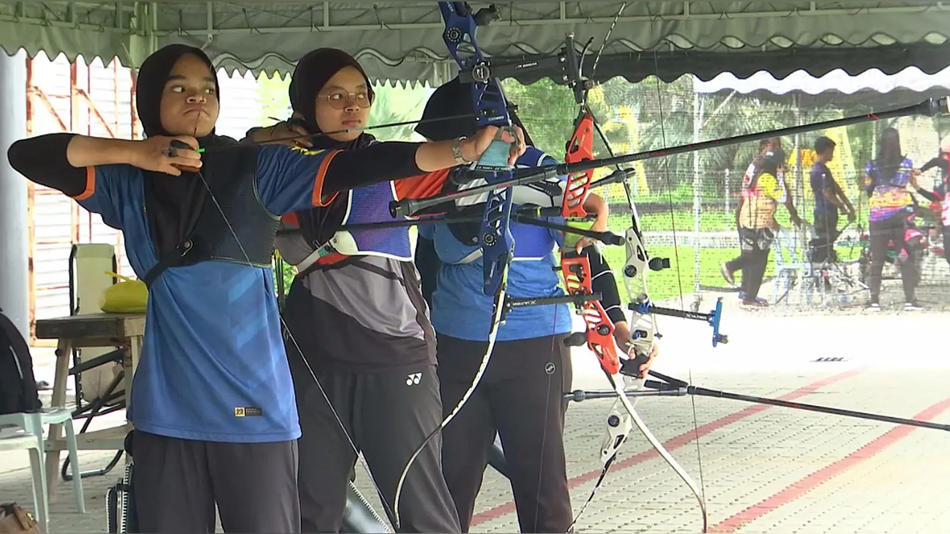 trio-recurve.jpg