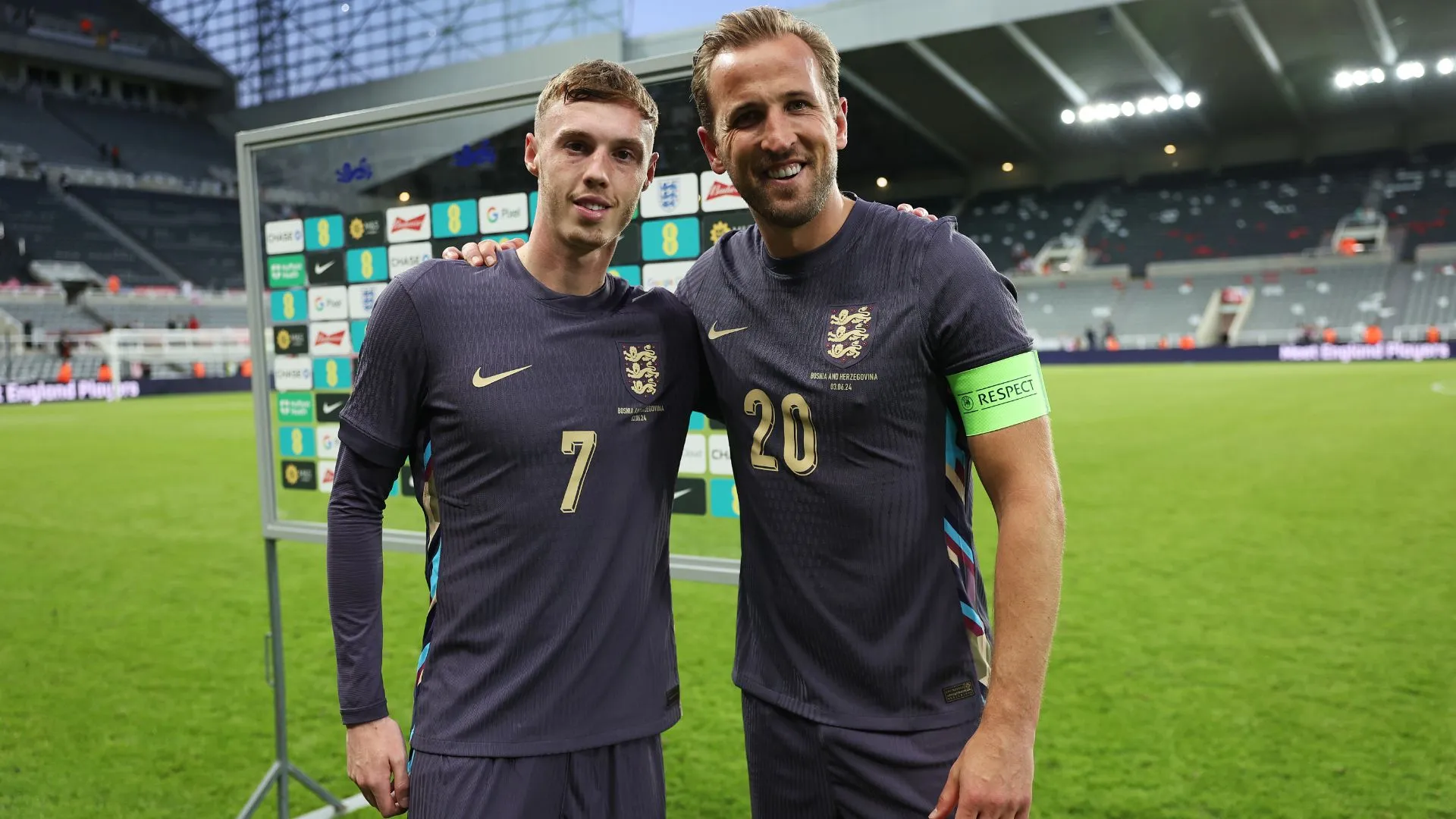 cole-palmer-harry-kane_1i49yut7ac8d1wnk3jgmvkj2m.jpg
