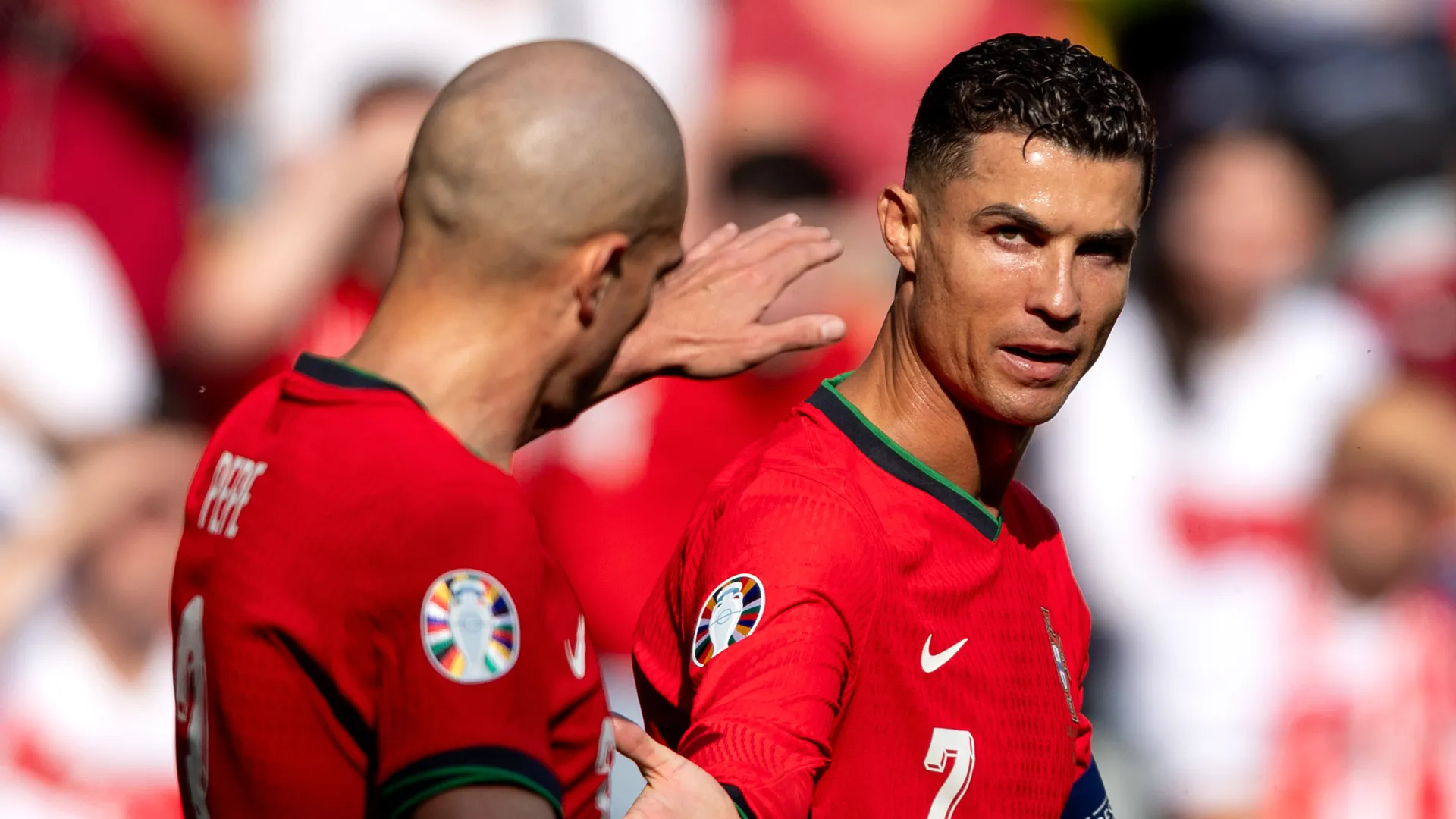 cristiano-ronaldo-and-pepe_7jng16b0037a16s9lz8y88wzm.jpg