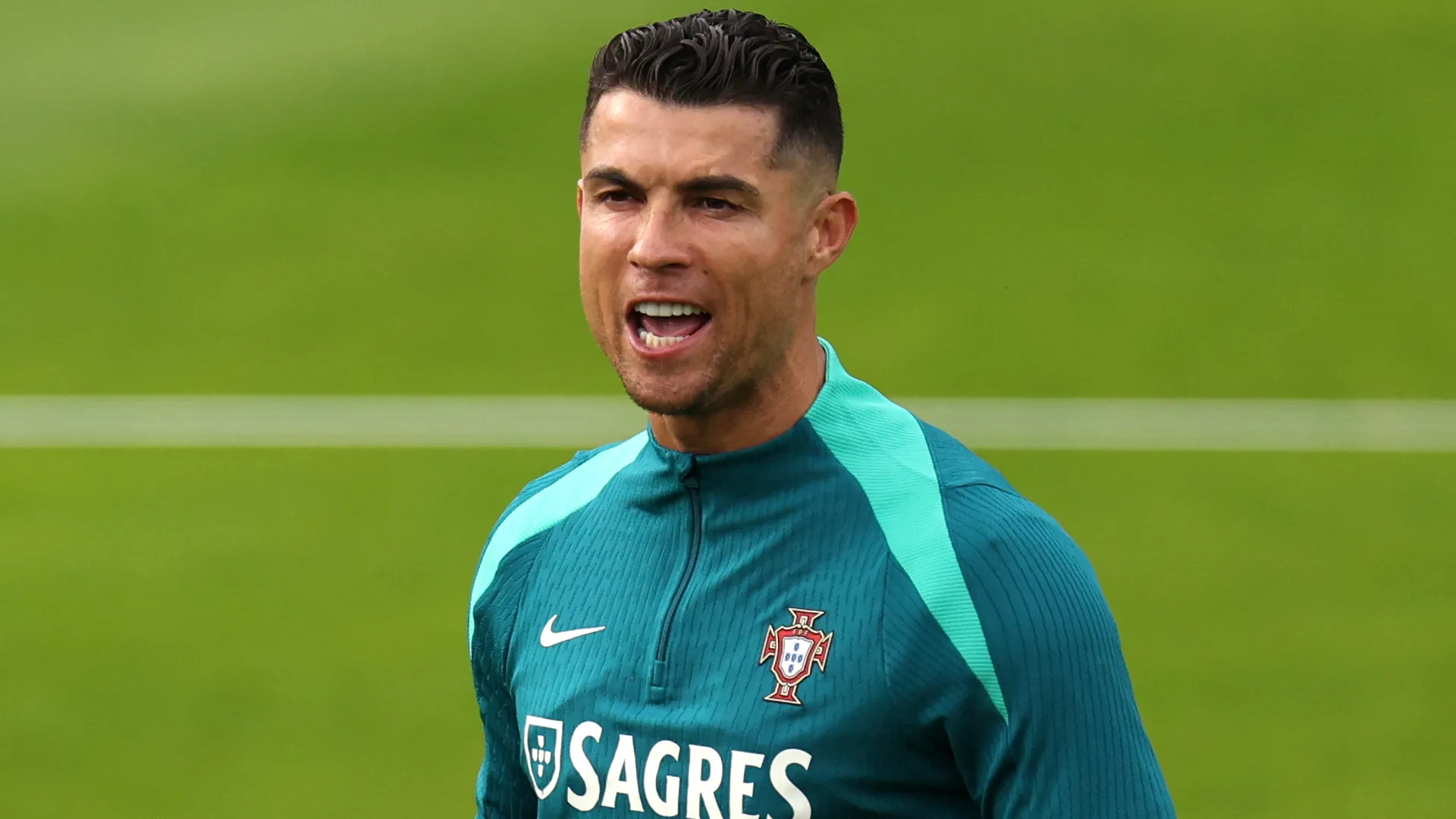 cristiano-ronaldo_eq100urrzxs610mnj5umn474d.jpg