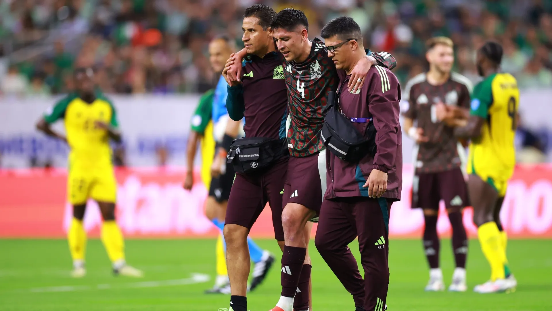 edson-alvarez_11fapxxyd0n6l1h8ijsl63mf4r.jpg