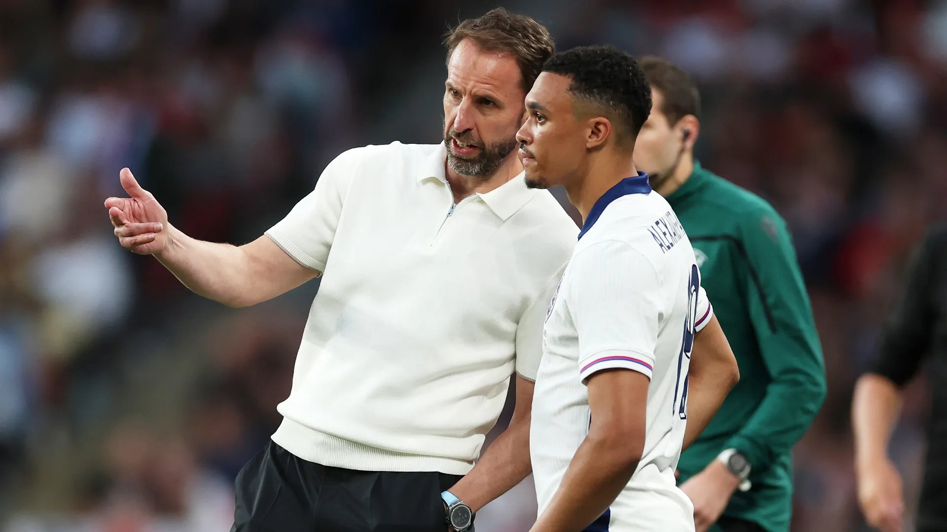 gareth-southgate-and-trent-alexander-arnold_qwce62y8rvfw12pf5qz8ee7s7.jpg