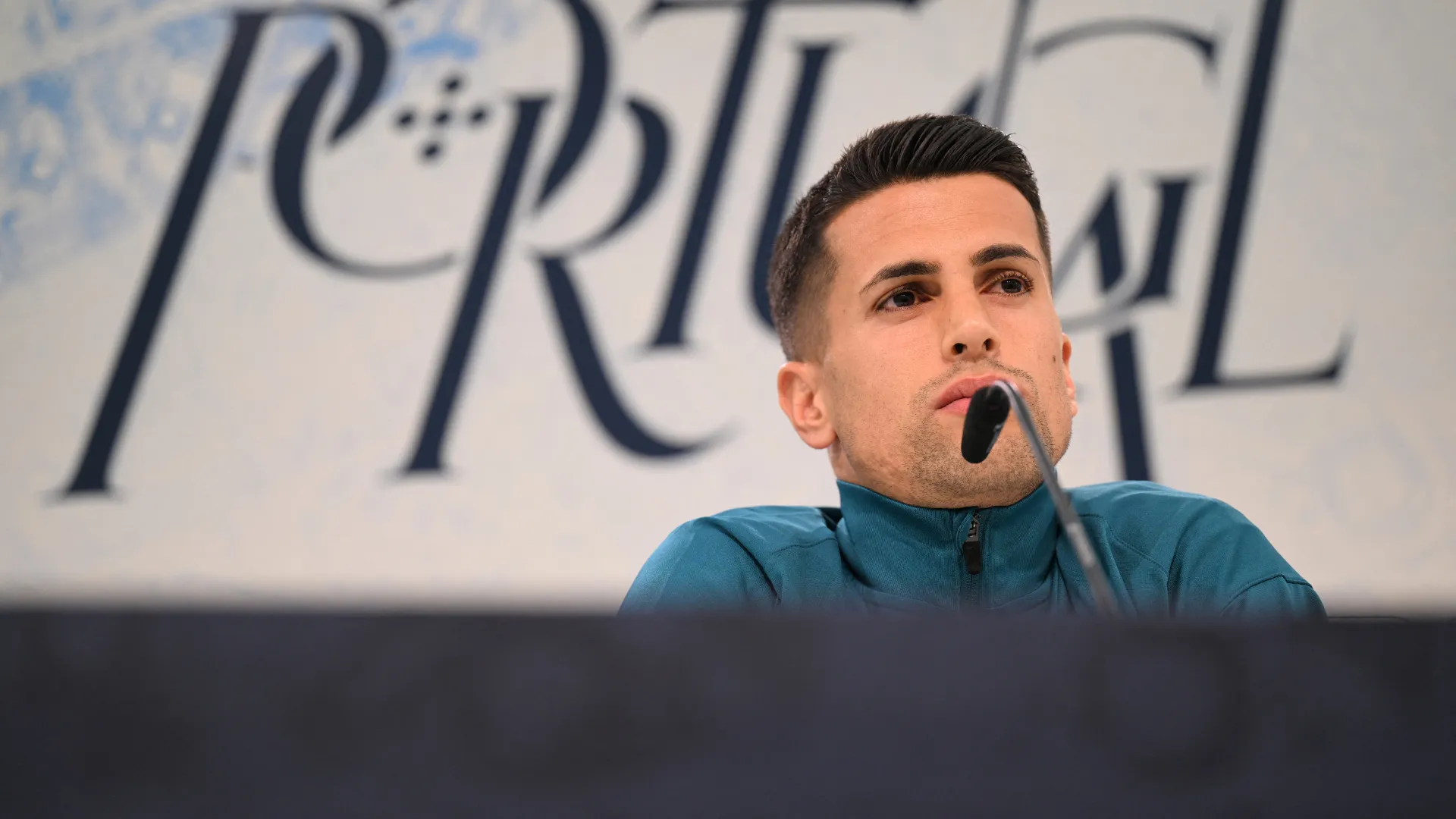 joao-cancelo_8bwq7iwrzlq01owwr42cl1bv7.png