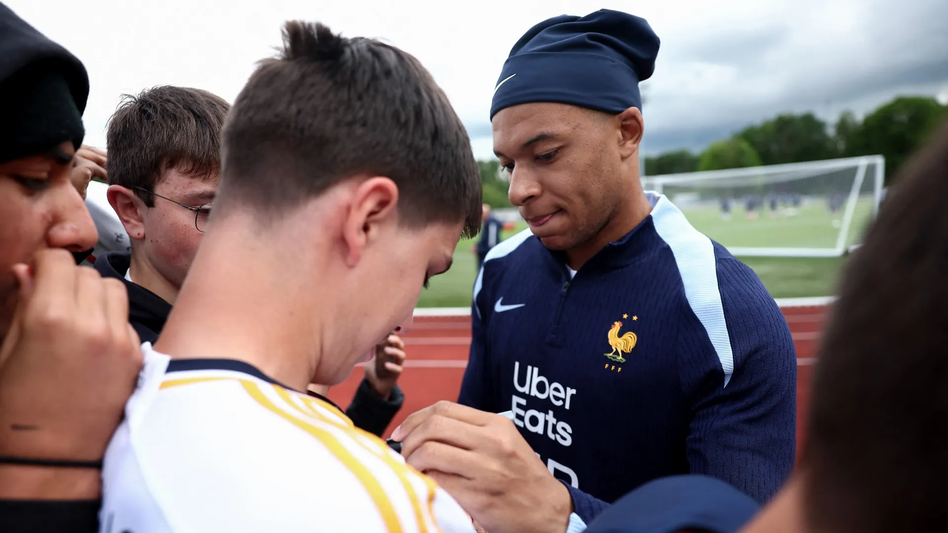 kylian-mbappe_8ut6745yklvb125jck1htjh72.jpg