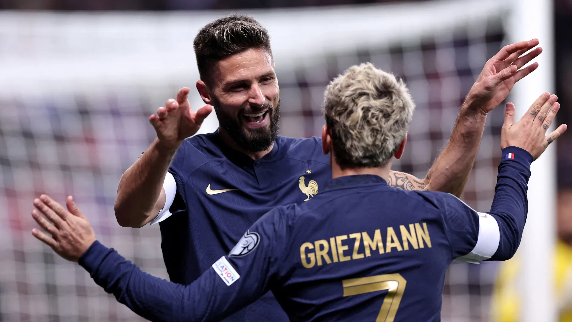 olivier-giroud-and-antoine-griezmann_1lwbsuey7bh6p1od0sxossif2j.png