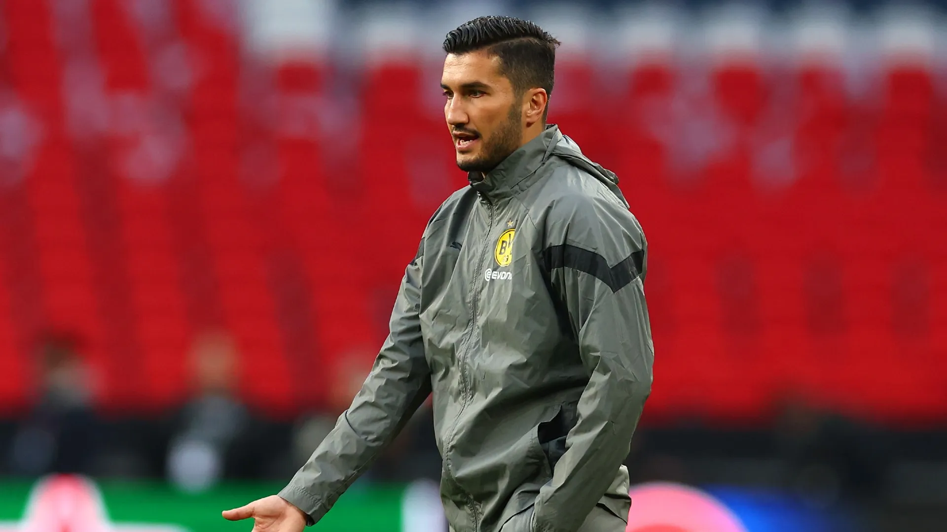 sahin.jpg