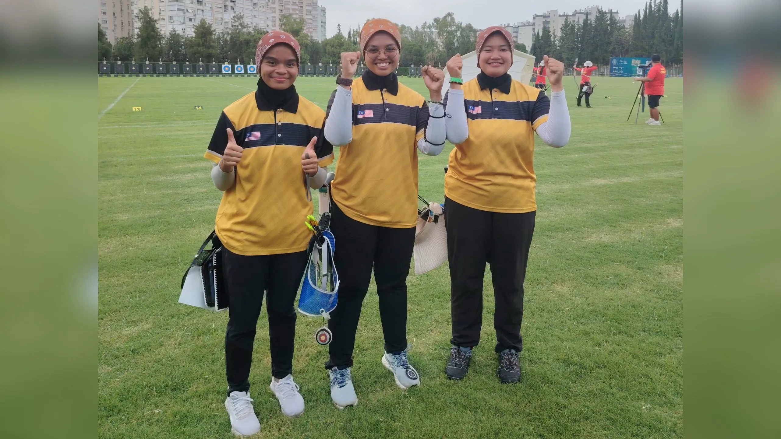 trio-recurve-wanita.jpg
