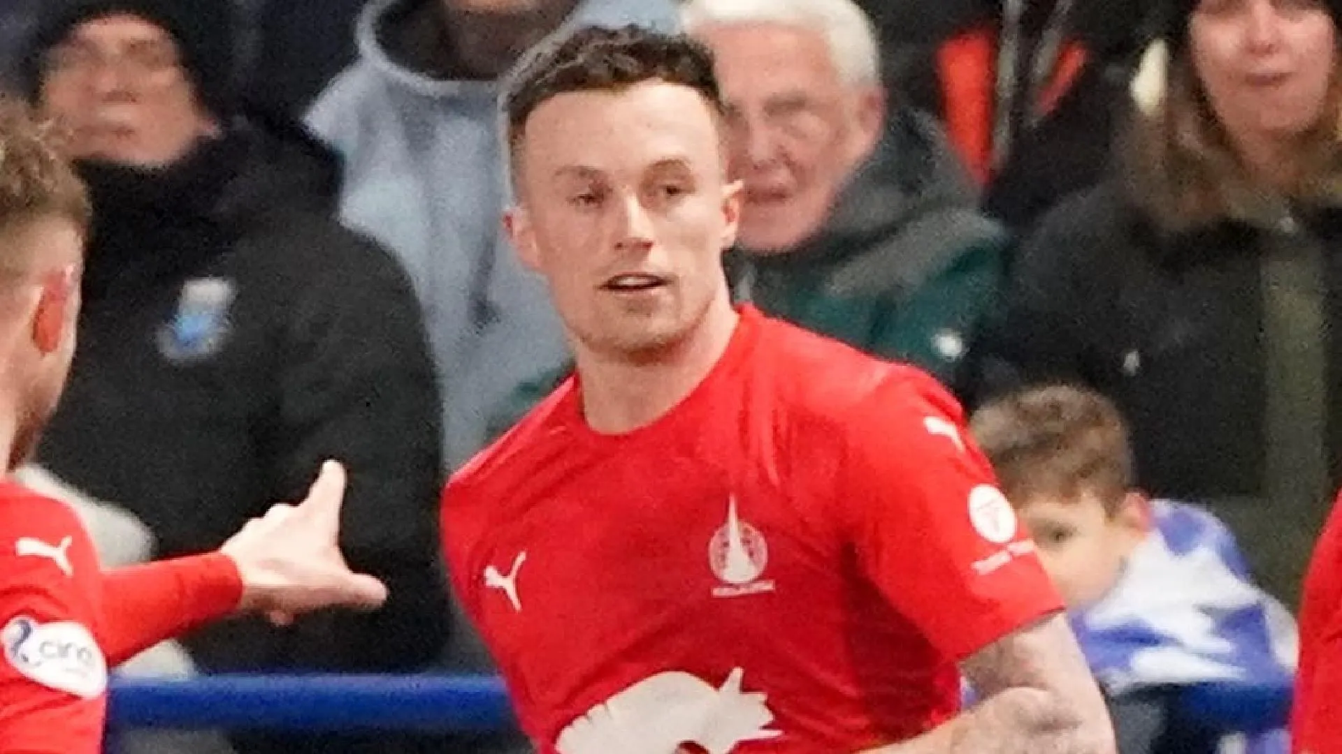 2_70986003.jpg