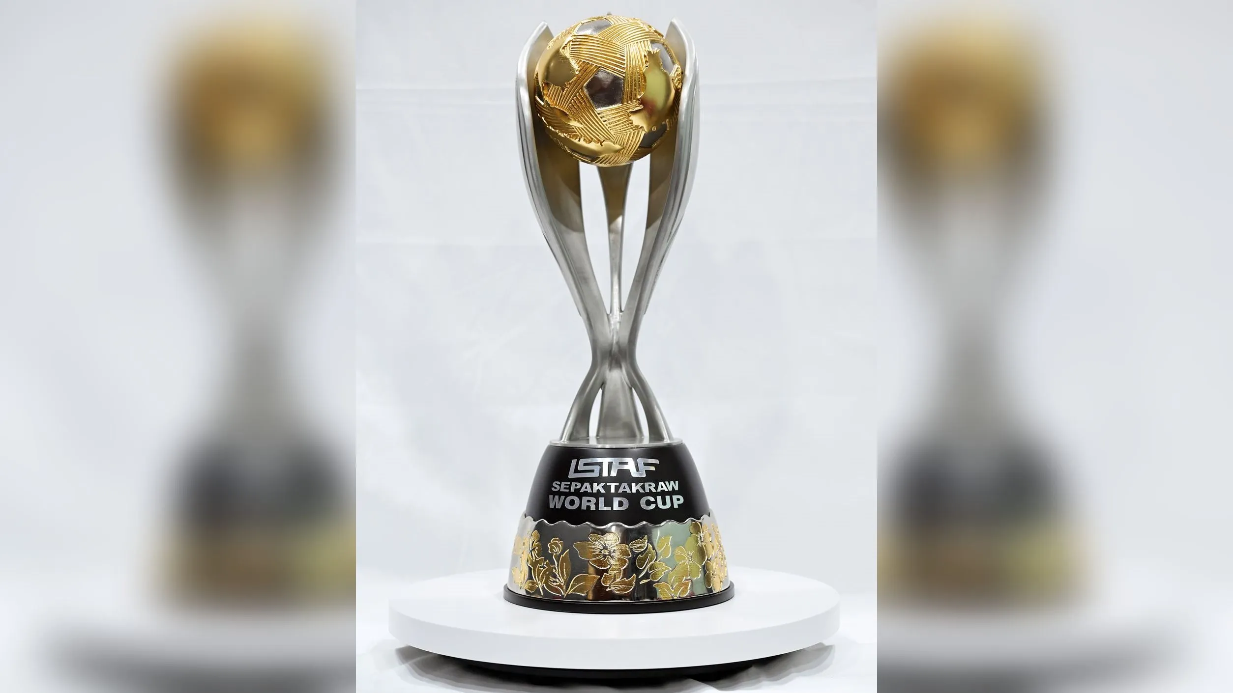 trofi-piala-dunia-sepak-takraw.jpg