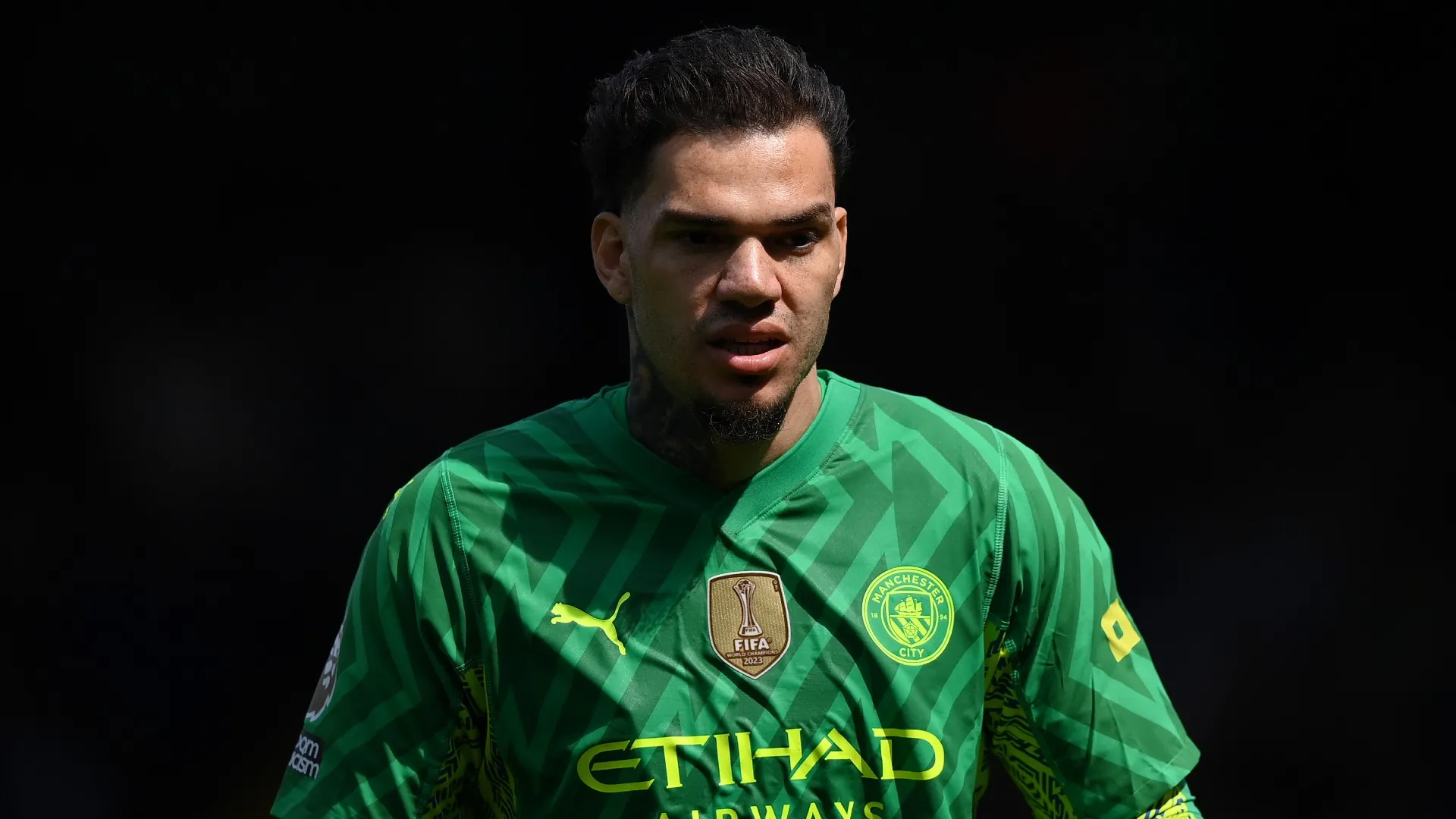 ederson_115d4615giwq718b3ibvsqws24.jpg