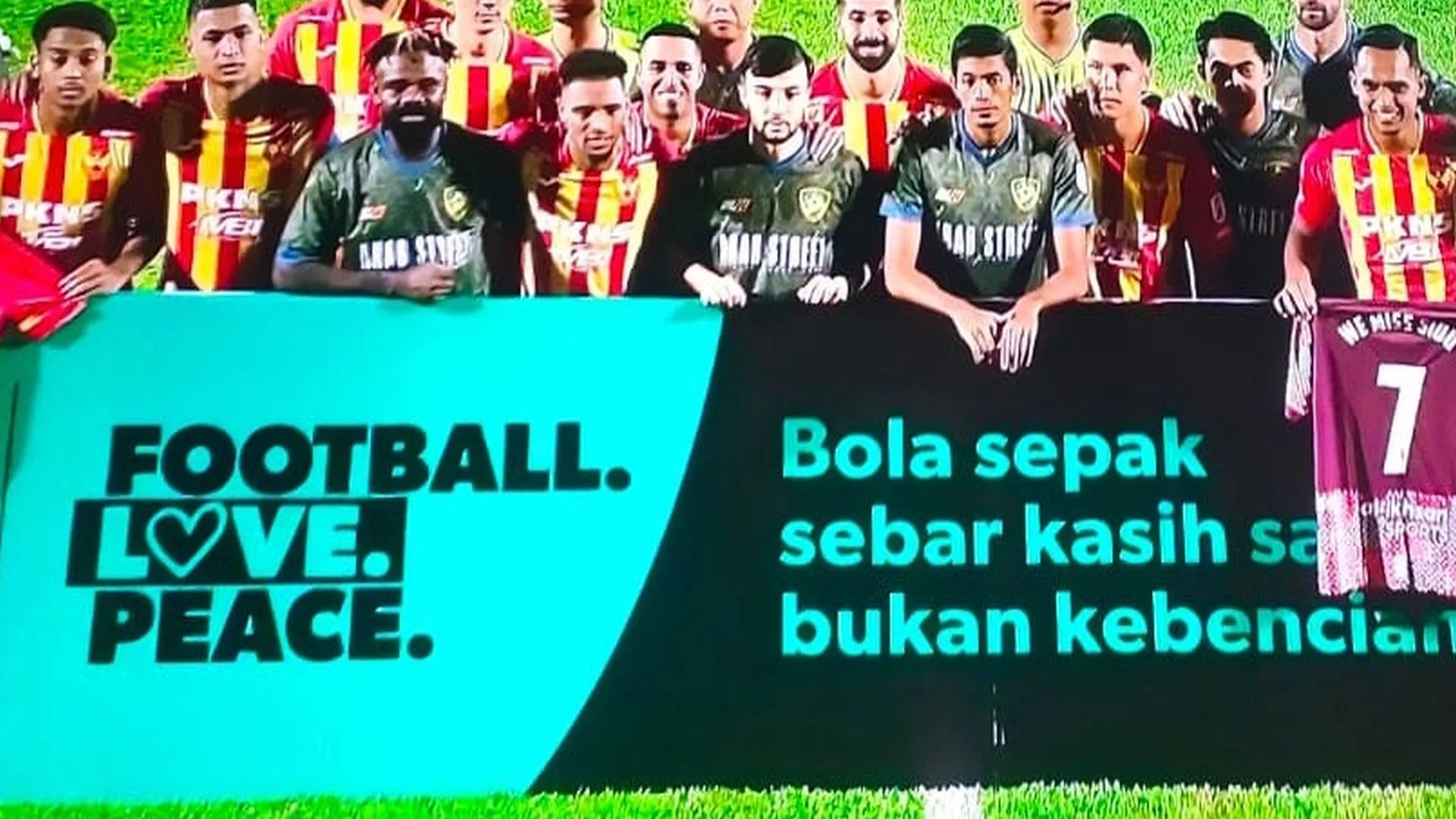 football-love-peace.jpg