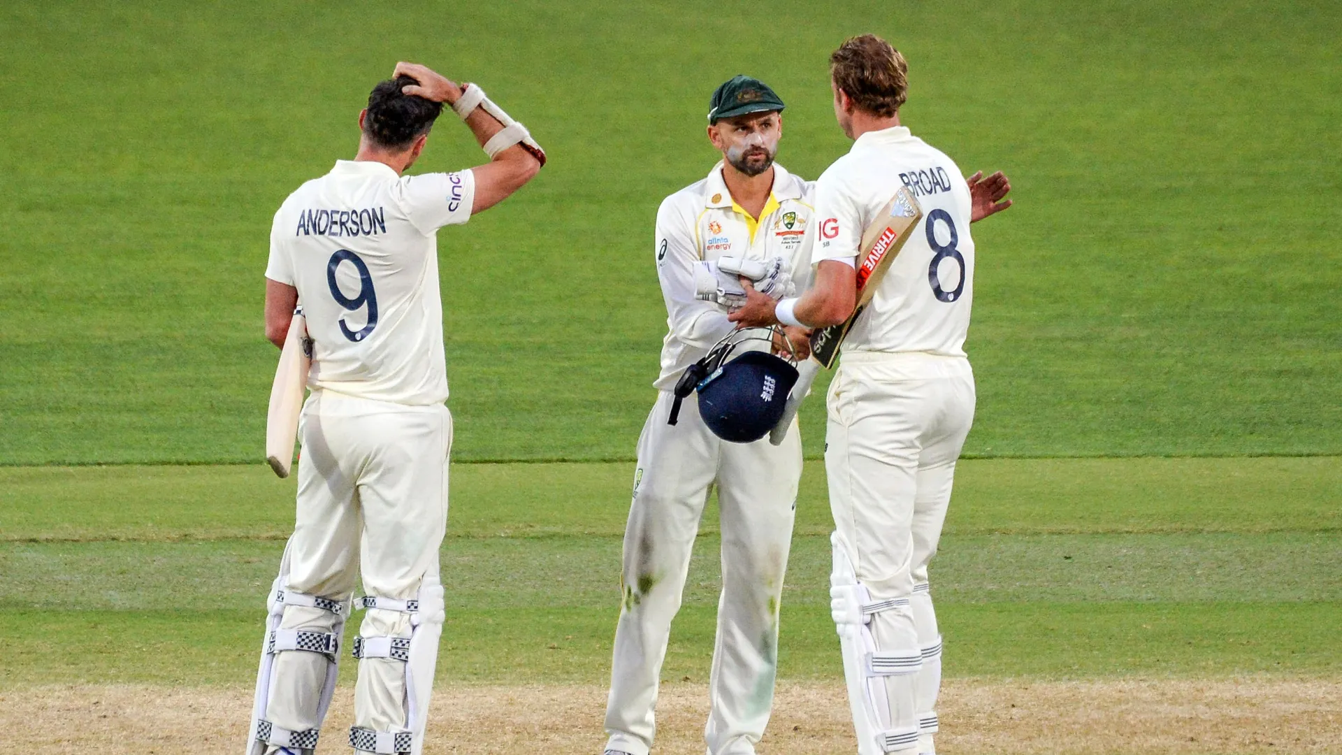 nathan-lyon_1evbfbbpud6jt1aj3kjwp5ra21.jpg