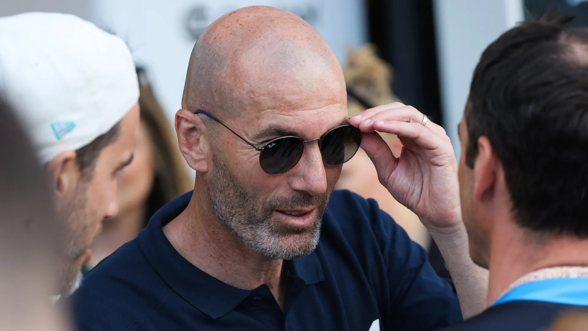 zinedine-zidane_146aeh2uuxh1h1sxrr8kwjqv85.jpg