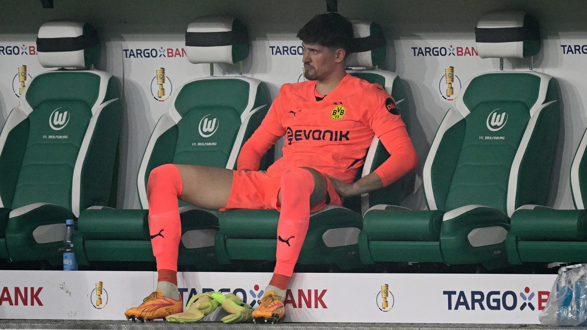 gregor-kobel_53c65dx6m50u18w2lon5qotj4.png