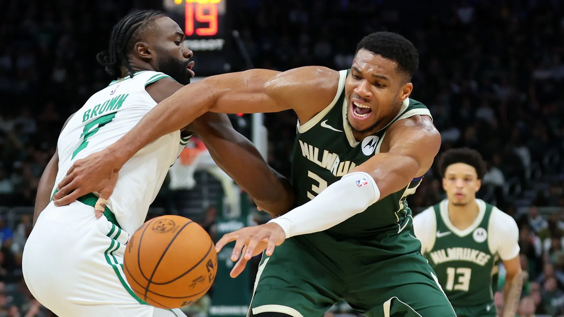 jaylen-brown-and-giannis_1a5r9y4w4zu5i1qvhidybdpwbd.jpg