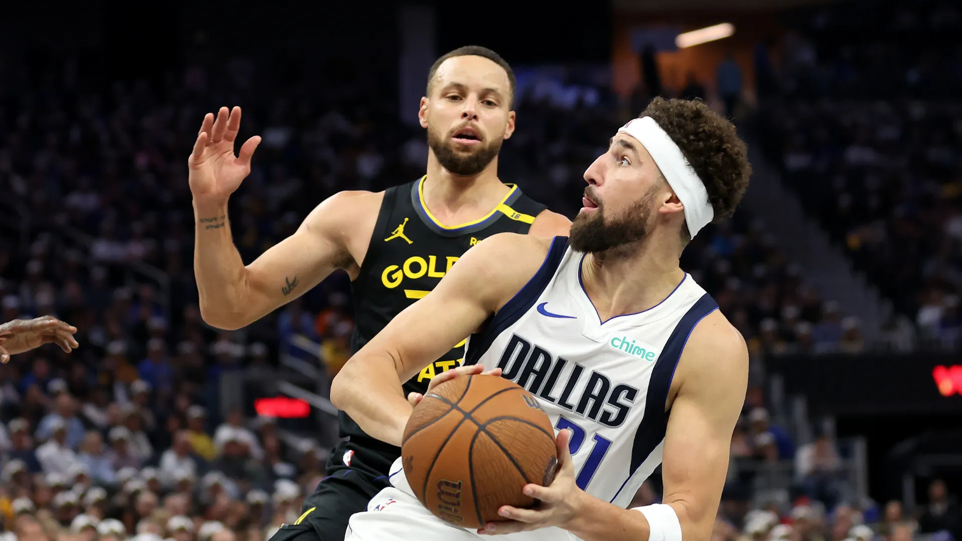 klay-thompson-and-steph-curry_2cwqki1qv44i1qjk9f21z9cgt.png