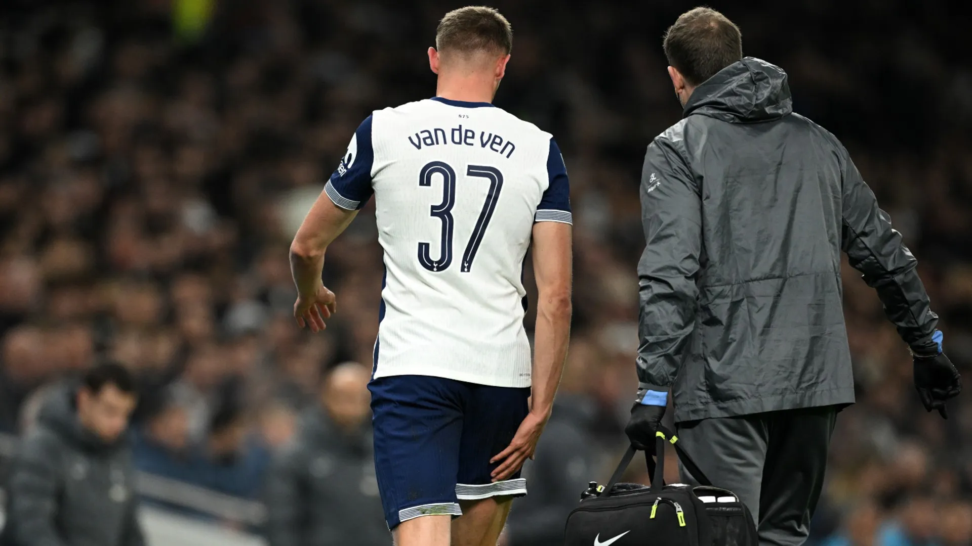 micky-van-de-ven-departs-the-field-holding-his-hamstring-for-tottenham-k96j3aswd2i51we04wn0mky43.jpg