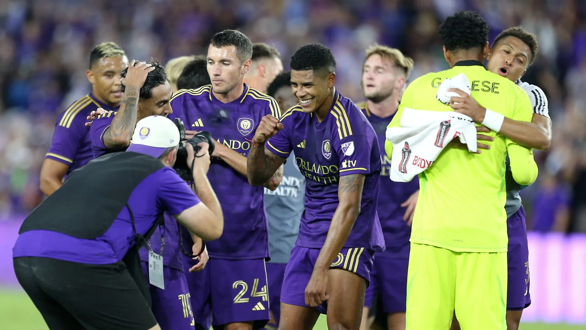 orlando_11hoenz0b16ao1r0cs4s2xoig7.jpg