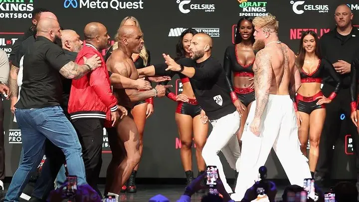 tyson-paul-fight.jpg