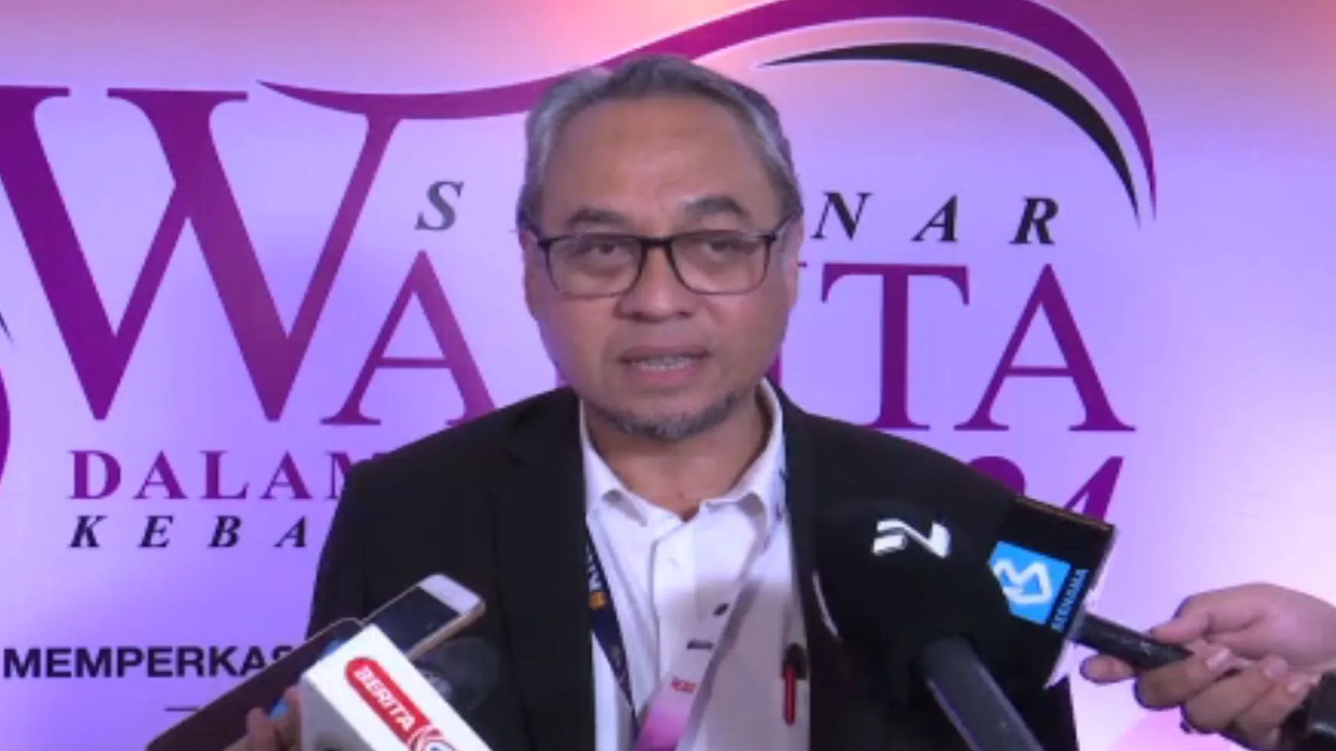 bajet.jpg