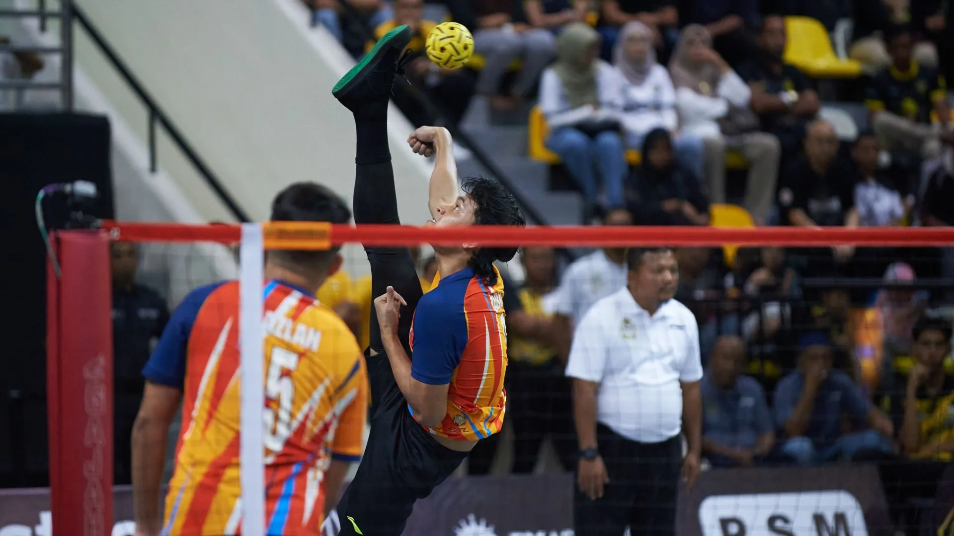 kl-thunder-juara-gp-perak.jpg