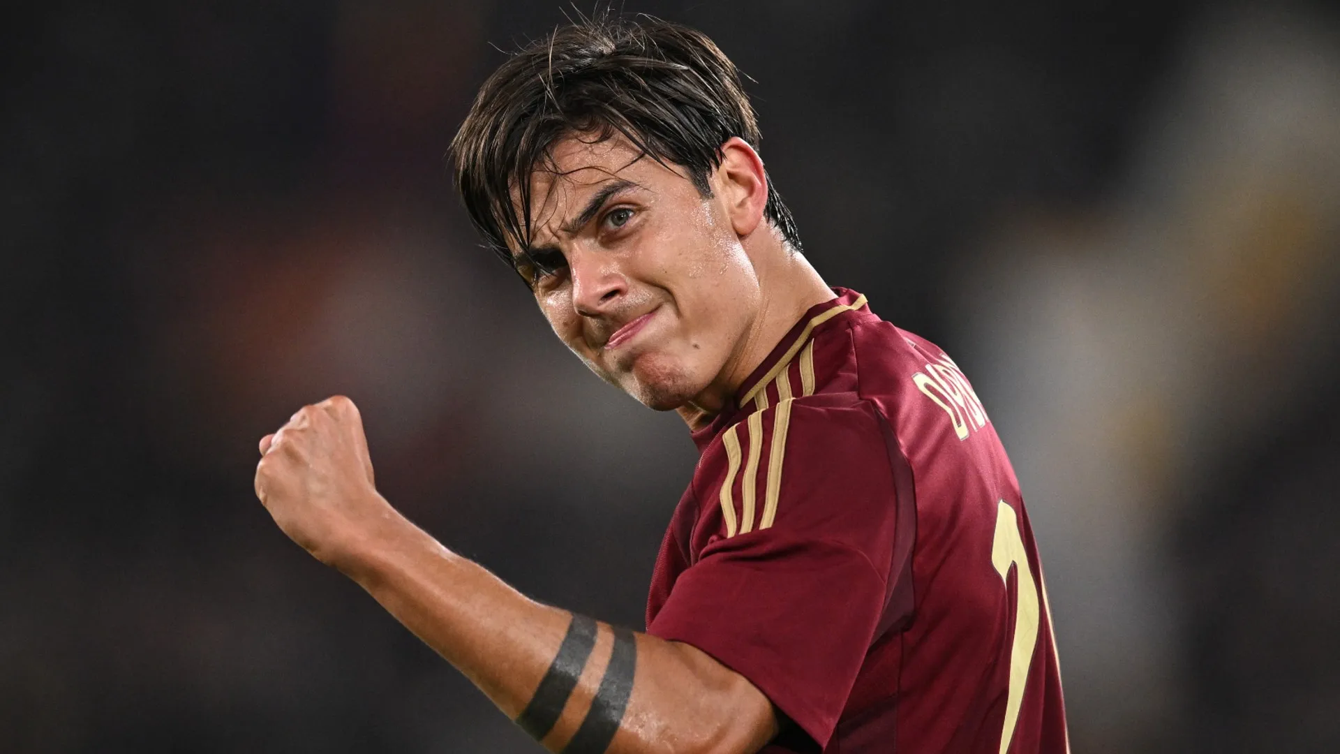paulo-dybala-of-roma-celebrates-his-goal_c5x85g1knklj1arw8cff0mi0d.jpg