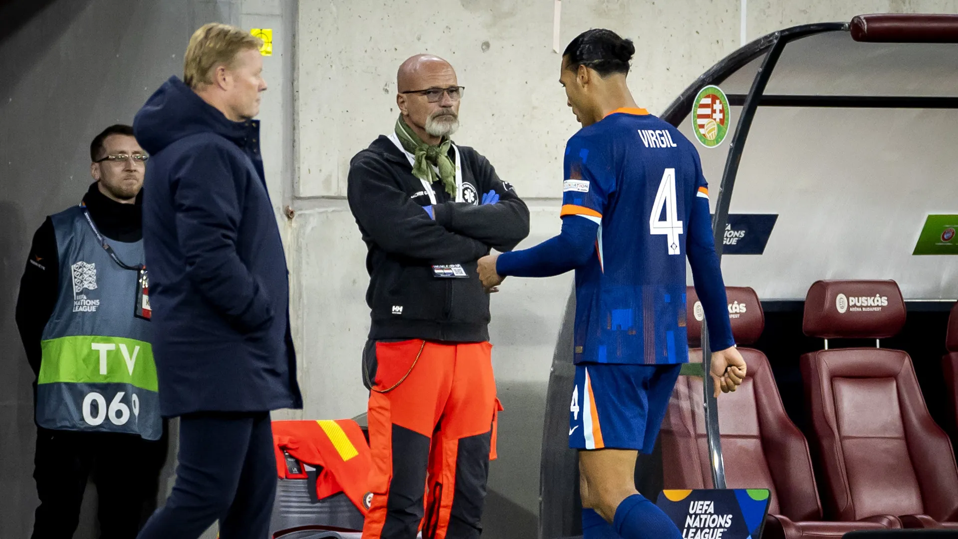ronald-koeman-and-virgil-van-dijk_1084zy2pgvp3z12caapdl3xykd.png