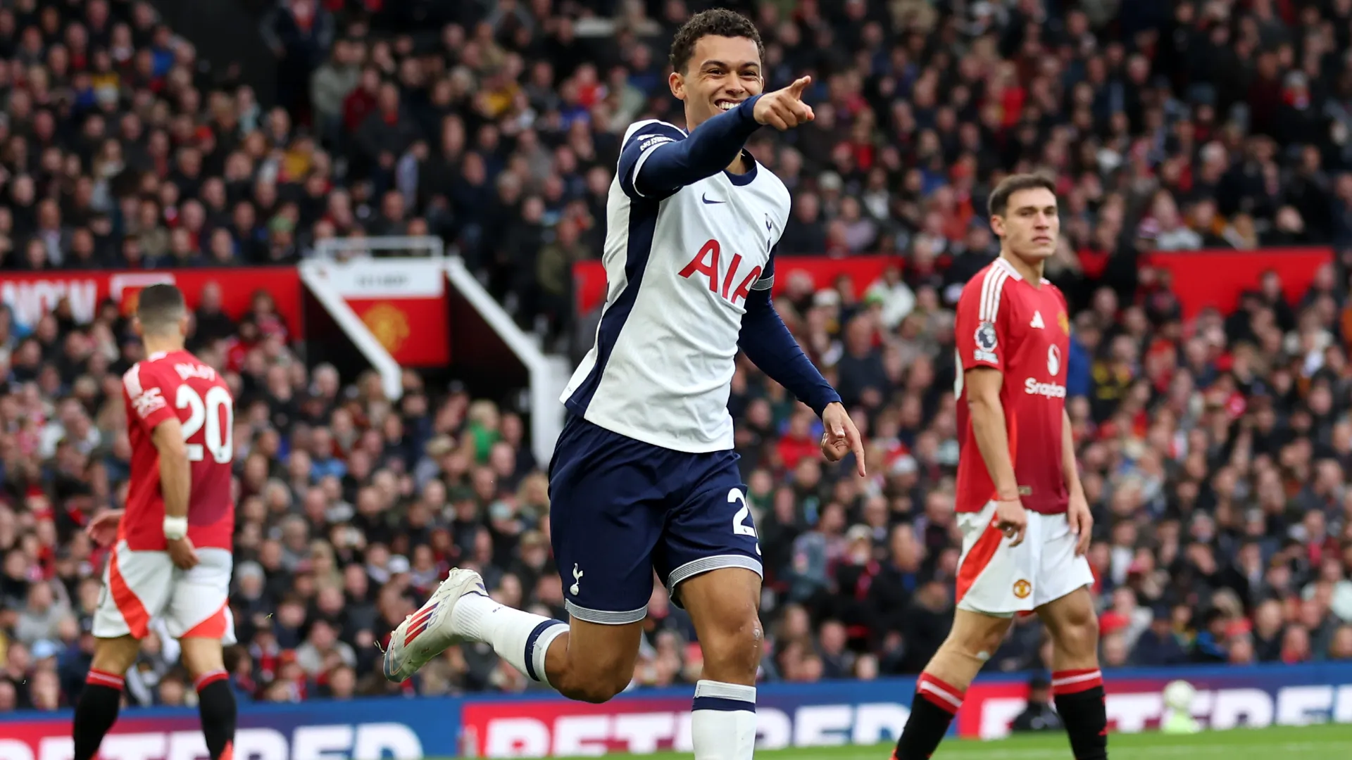 tottenham.jpg