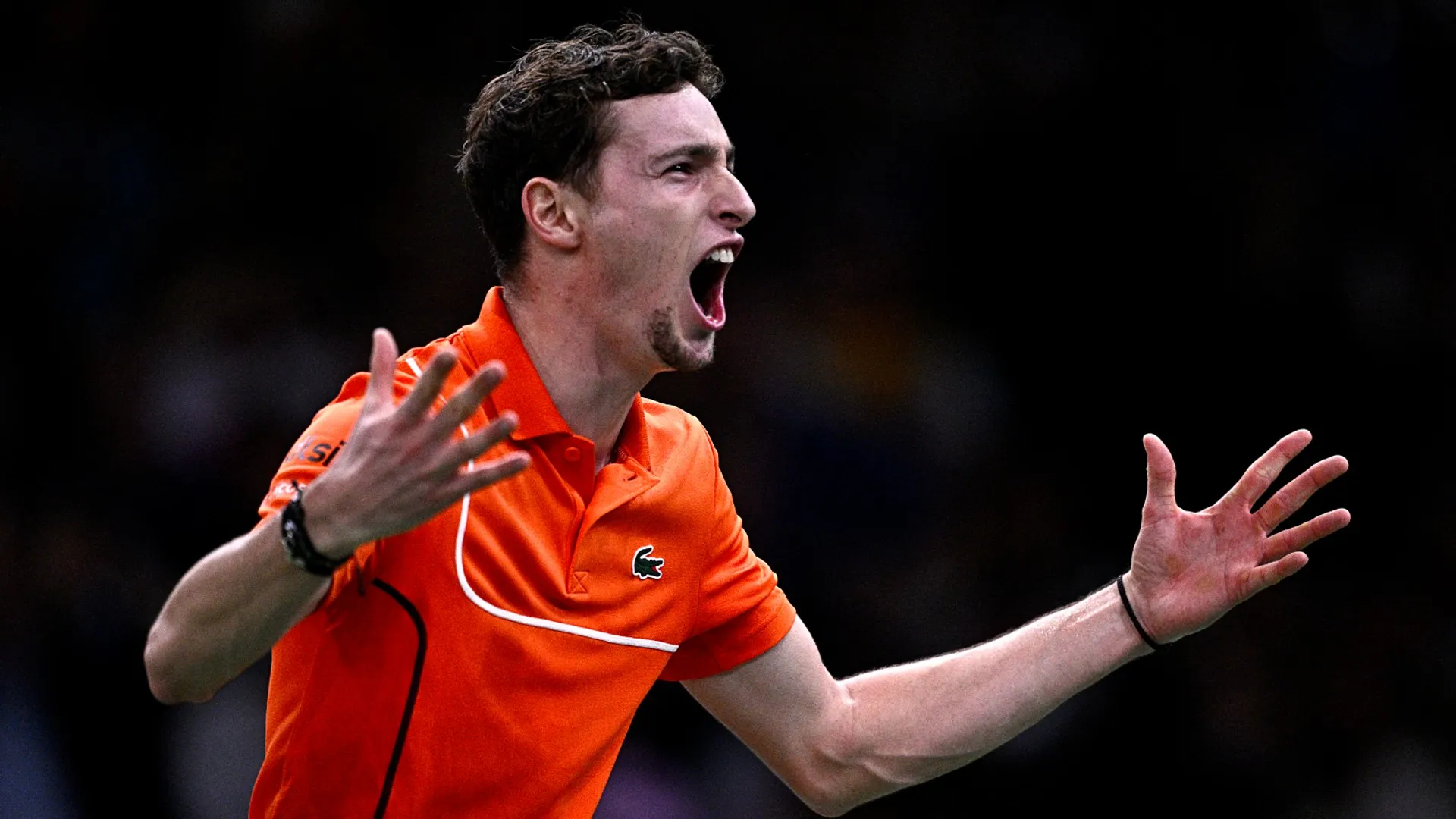 ugo-humbert-celebrates-after-winning-against-carlos-alcaraz_1xtp97dvsvtws17r03tpbrwnzd.jpg