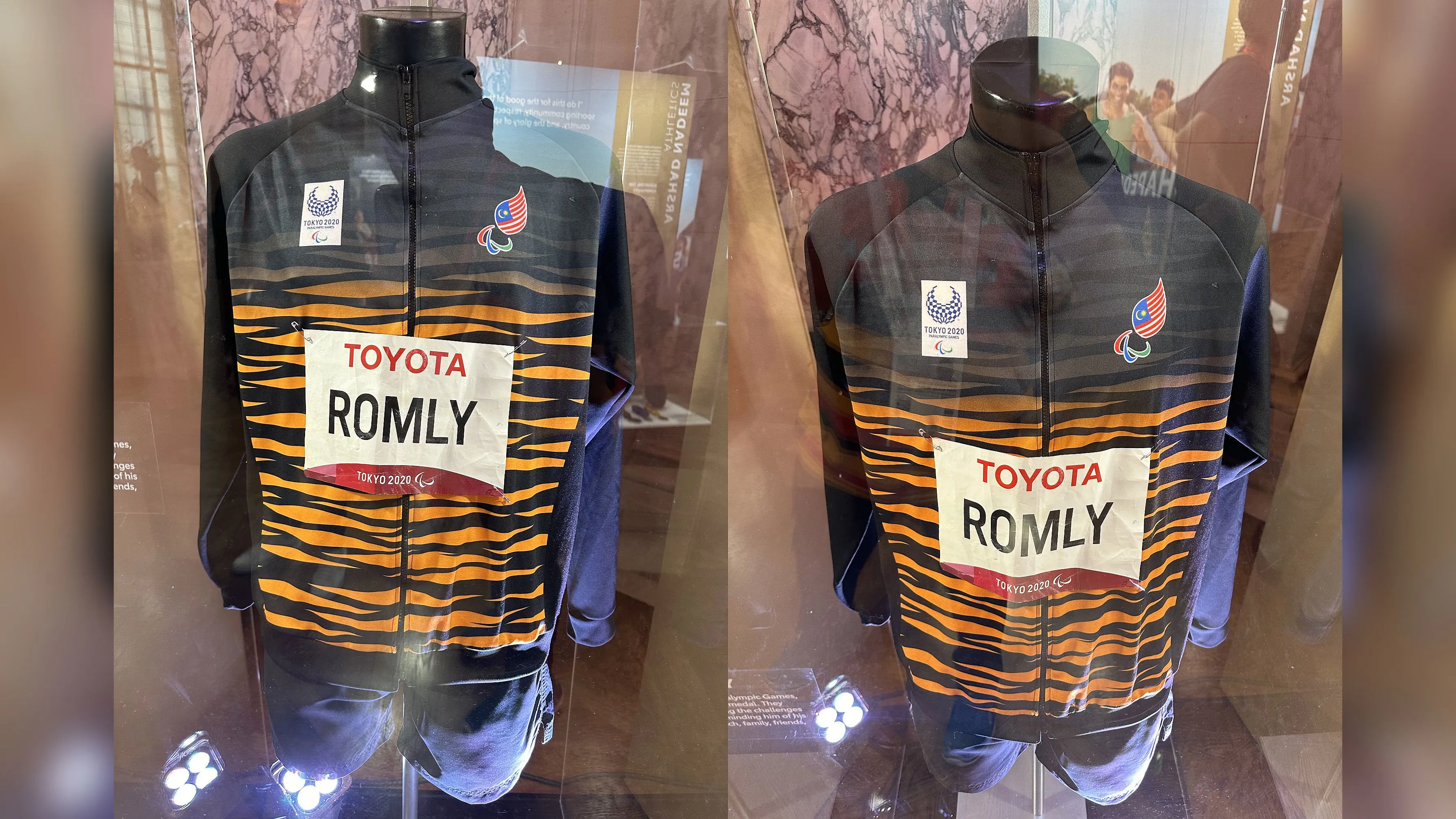 baju-latif-romly.jpg