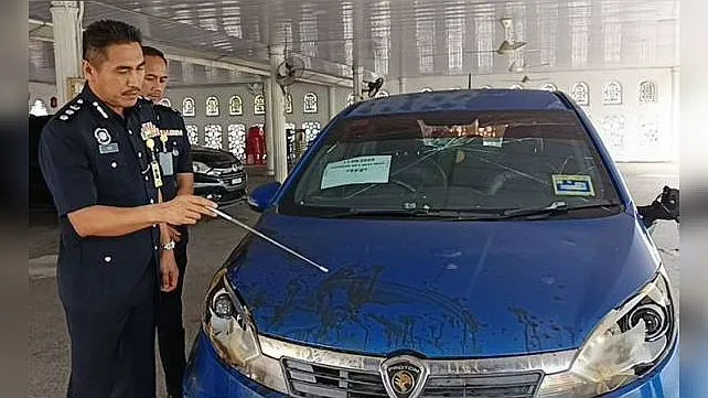 elly-kereta.jpg