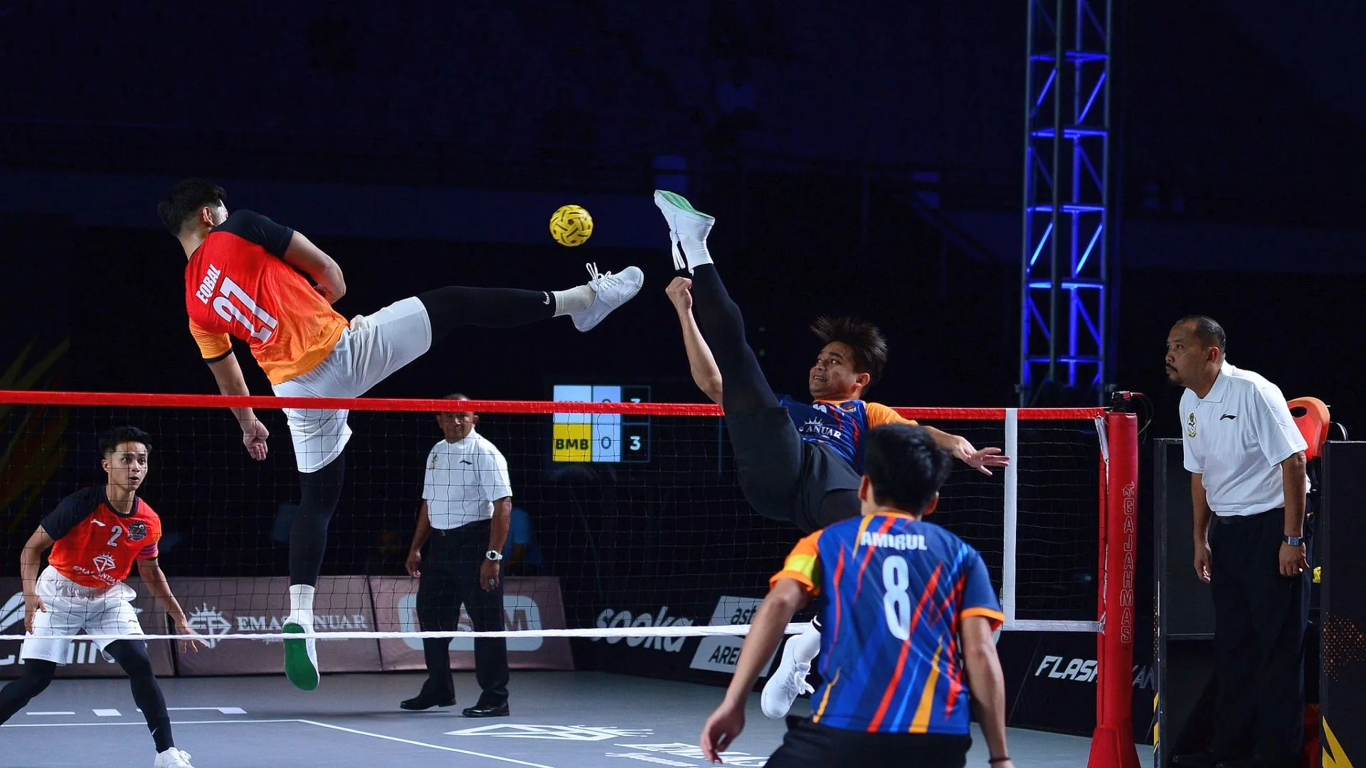 kl-thunder-bomba-fighters.jpg