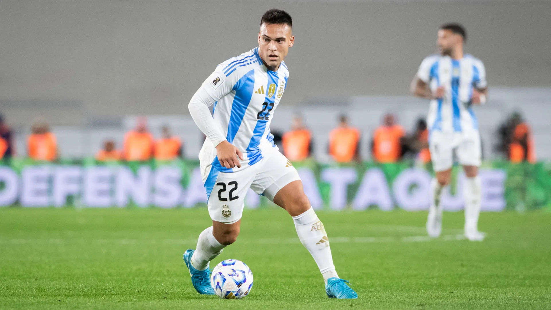 lautaro-martinez_18hdasp7hu8151kf3kezo9uq7w.jpg