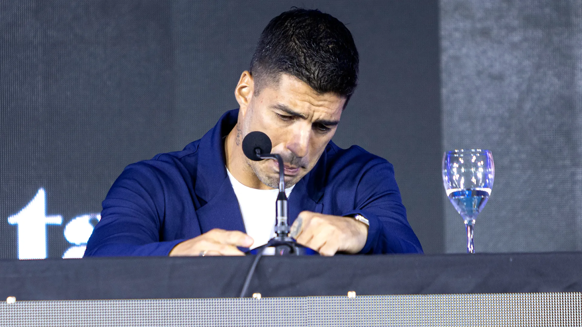 luis-suarez_hlbqfed4f6tm16i5jlvb1a8pl.jpg