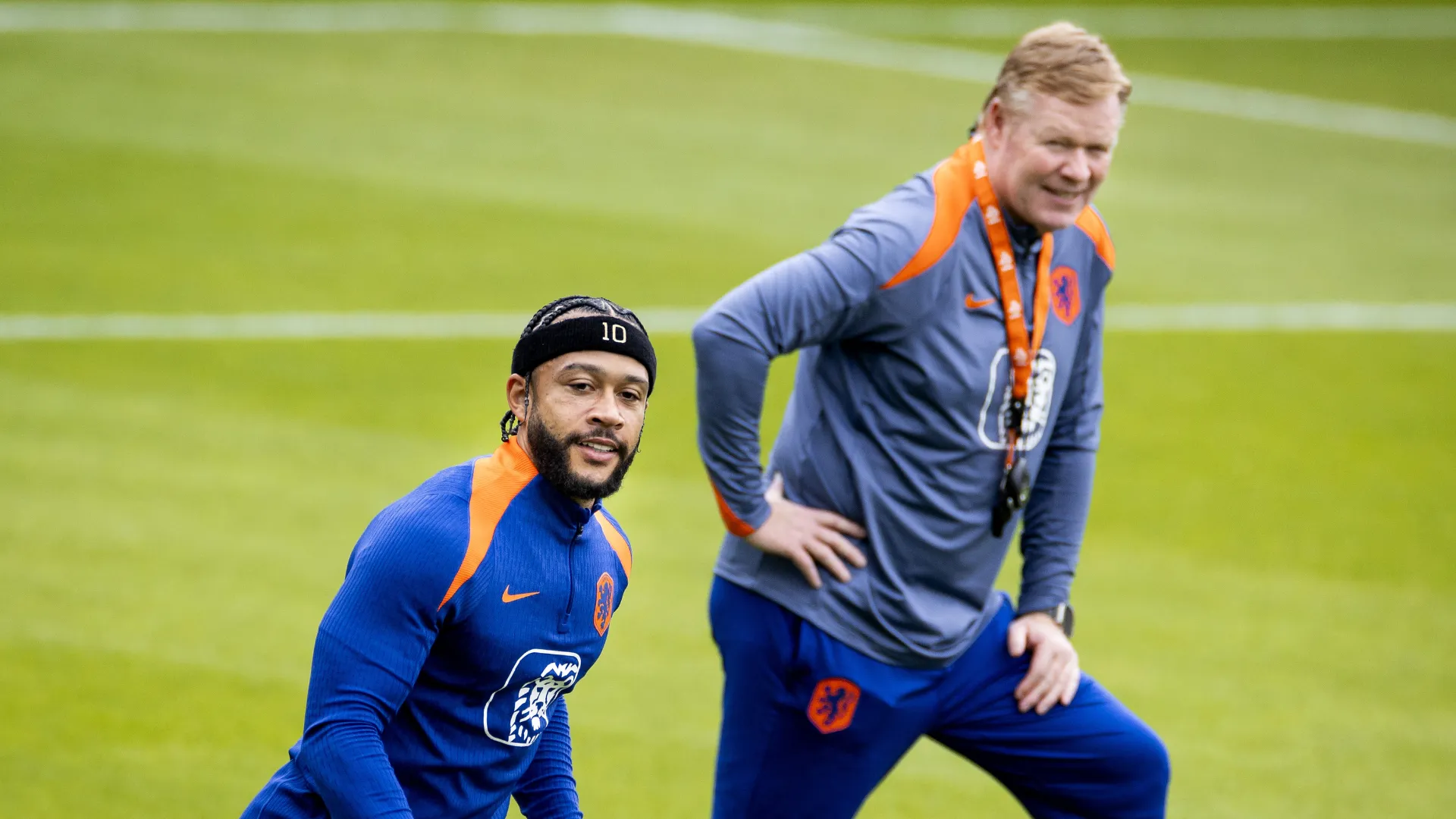 memphis-depay-and-ronald-koeman_clgonkoytewp1p28ankudr37q.png