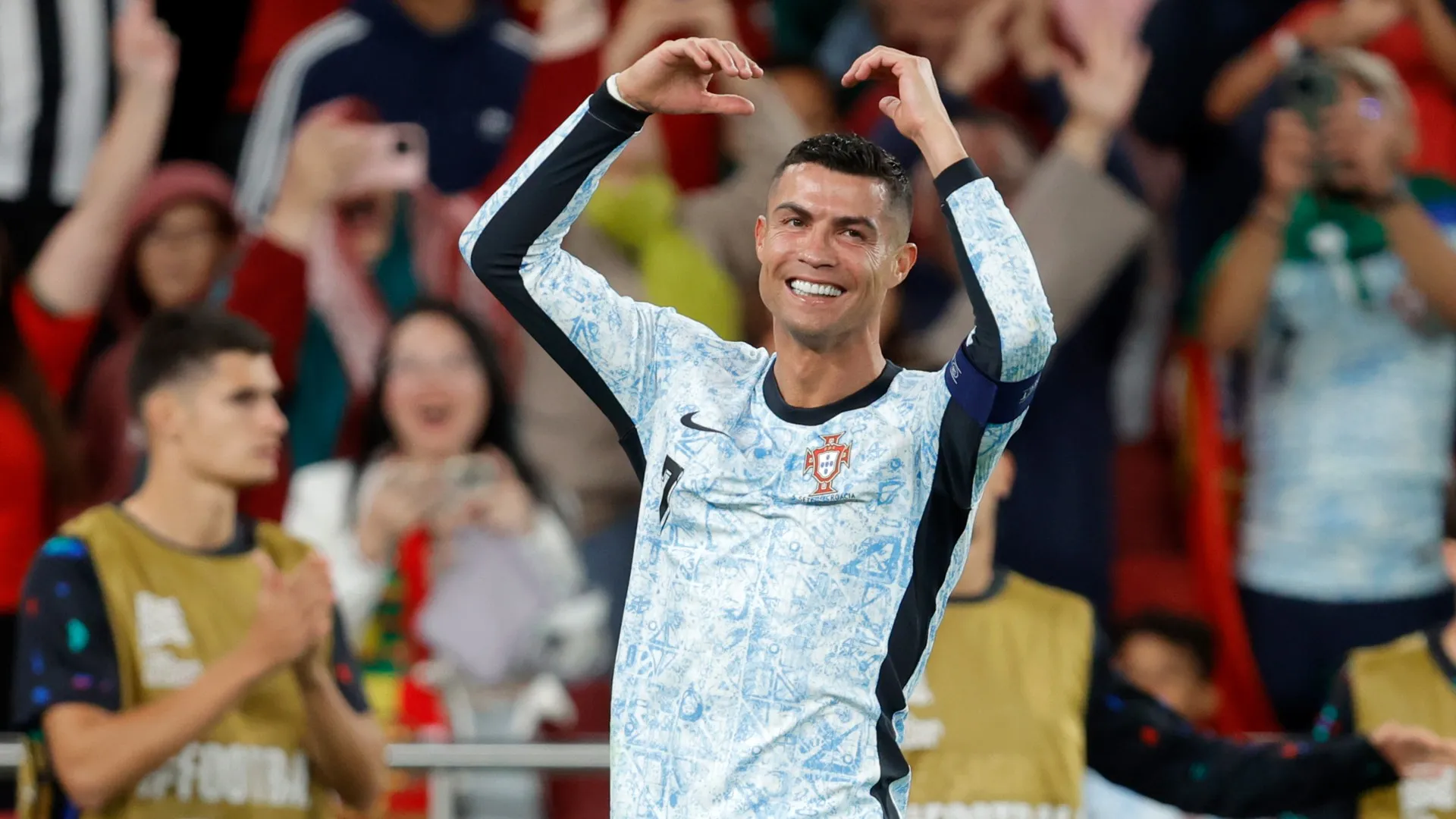 ronaldo_1f6s7i5a36hau19ae0vguja9qq.jpg