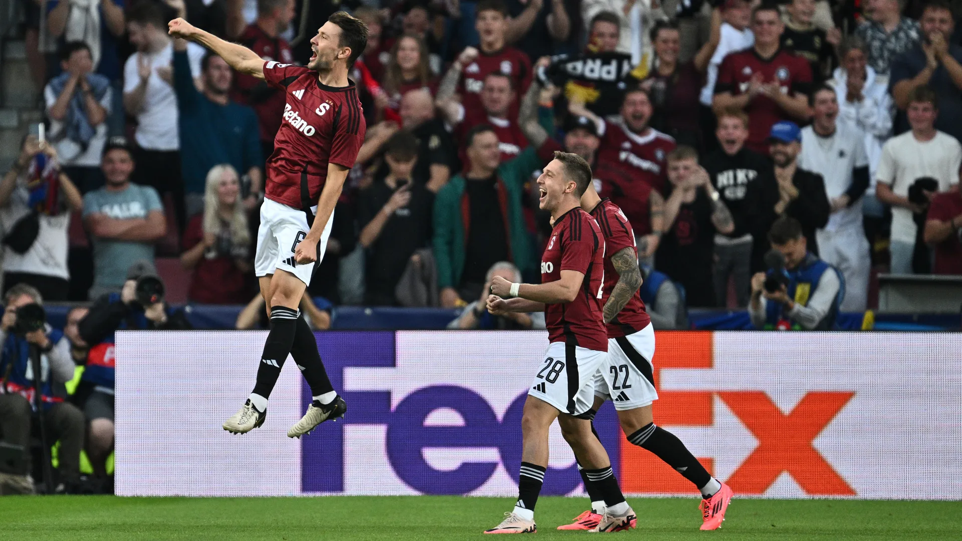 sparta-prague_bl99g06dpmlq1vtkoqqt9i95i.jpg