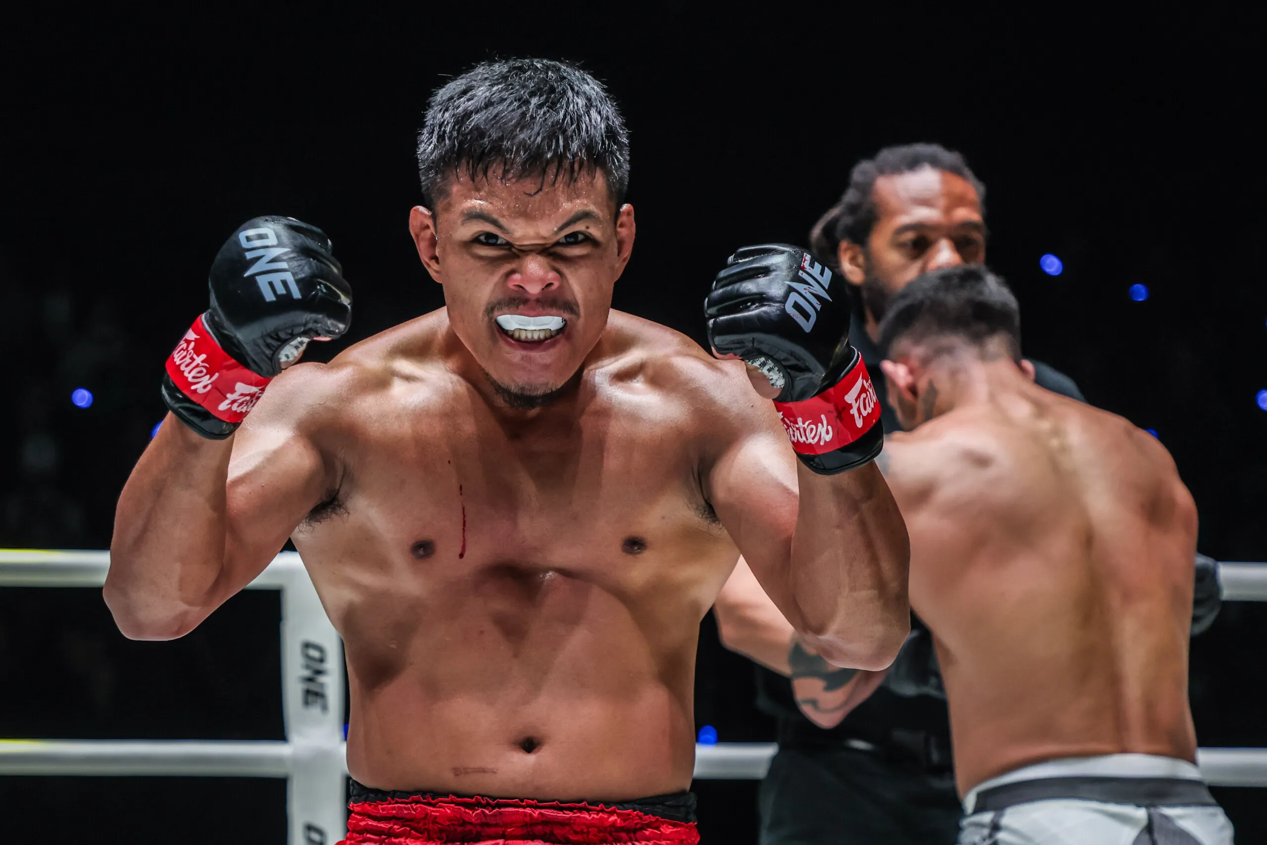 "The Bull" menyasarkan untuk menghentikan rekod sempurna tanpa kalah pemain Brazil itu dalam acara perdana AS pertama ONE pada 2026.