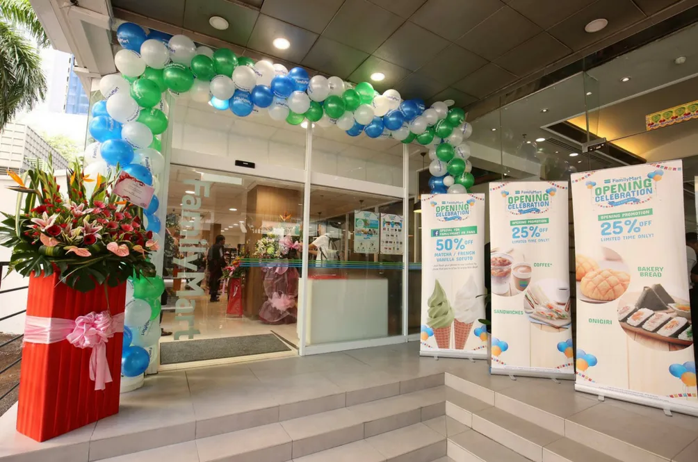 familymart-malaysia-open.png