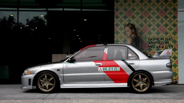mitsubishi-lancer-03.jpg