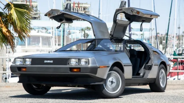 delorean-dmc-12-dilelong-01-hl.jpg