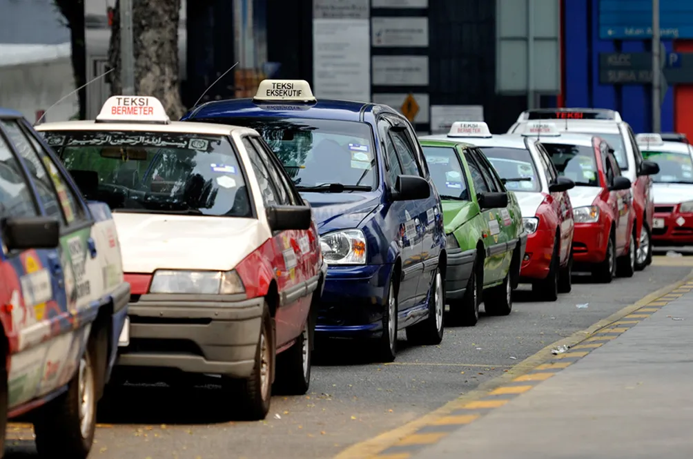 taxis.jpg