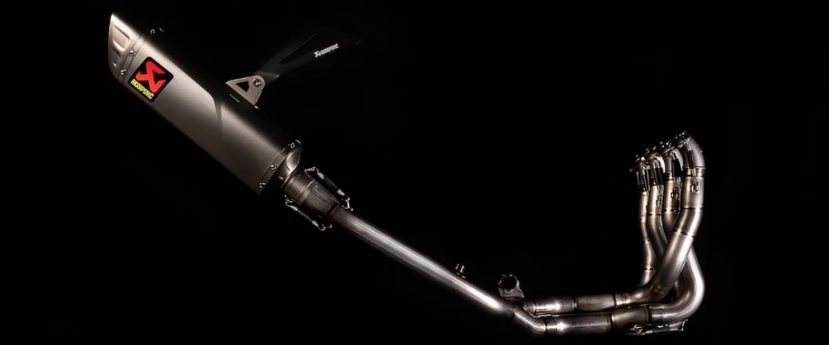 akrapovic_titanium_race_exhaust_honda_cbr1000rrr_fireblade-drebar-mi_1.jpg