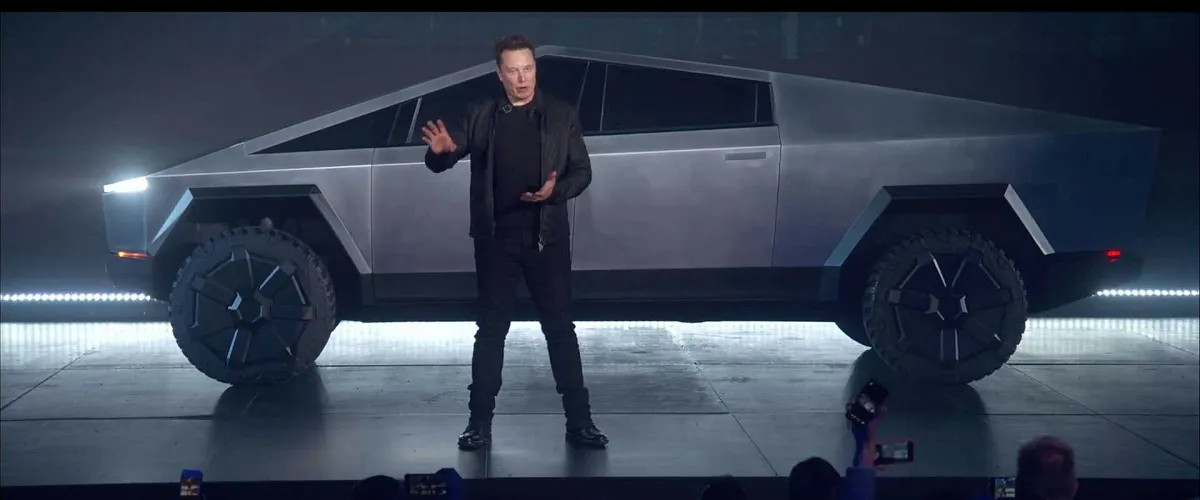 tesla-cybertruck-tempahan-drebar-mi_1.jpg