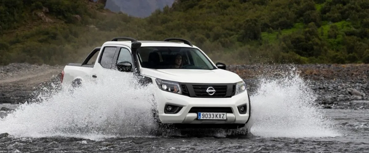 nissan-navara-off-roader-at32-drebar-mi.jpg