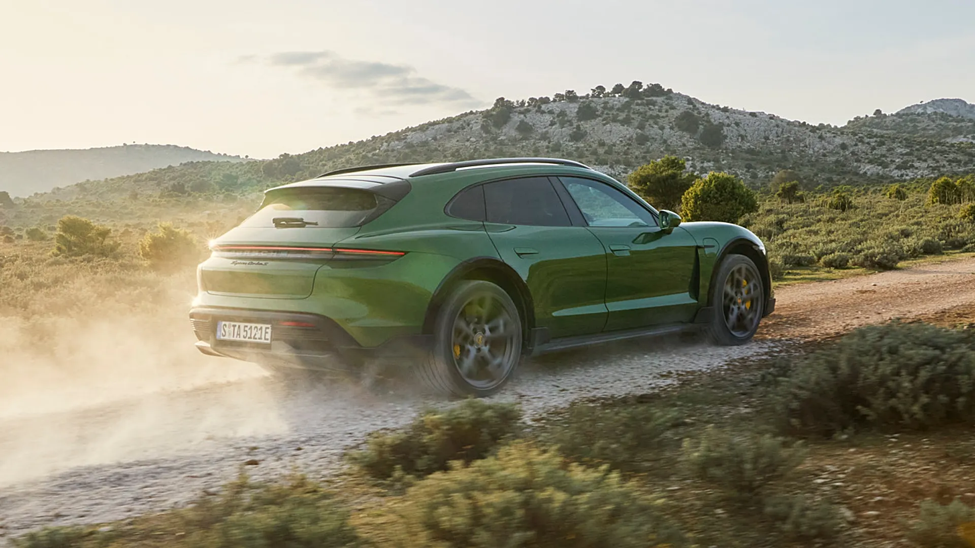 porsche-taycan-cross-turismo-mi_2.jpg