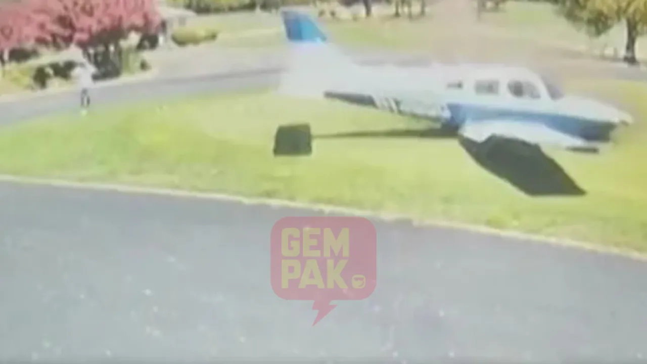 astro-gempak_pesawat-terhempas_pemain-sempat-elak.png