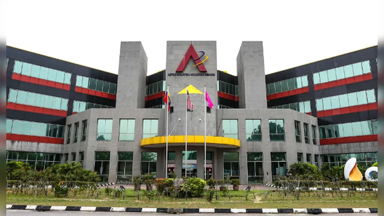 51754549284 Astrobuilding (1)