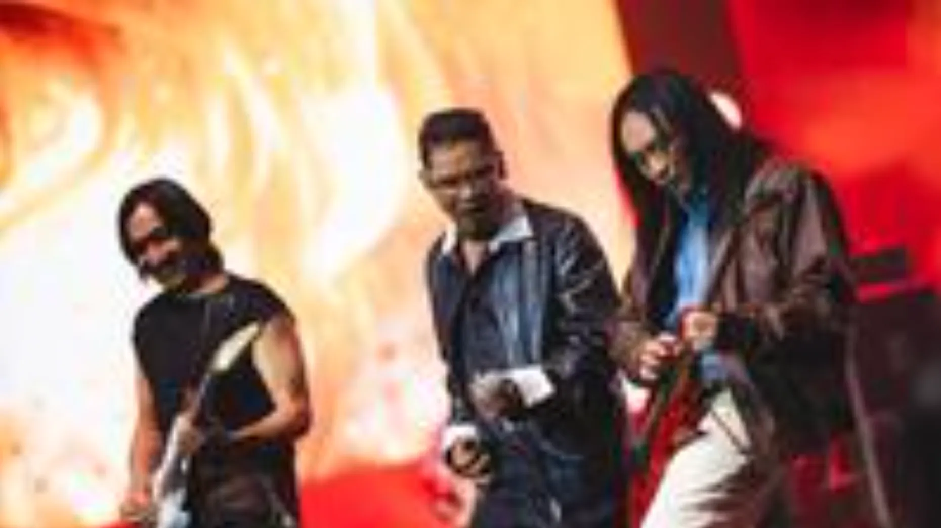 Secara jujur, perasaan bosan sampai menguap seperti yang diluahkan peminat di media sosial sewaktu menghadiri Exists Memento Mori di Unifi Arena Bukit Jalil pada 1 Ogos lalu bukan satu kesalahan. Peminat berhak berasa demikian apabila  ada lagu yang dimainkan dalam konsert tersebut bukan lagu pilihan, tidak popular malah langsung tidak pernah didengar.
